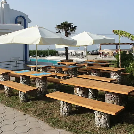 Skion Palace Hotel-bungalows & Boutique