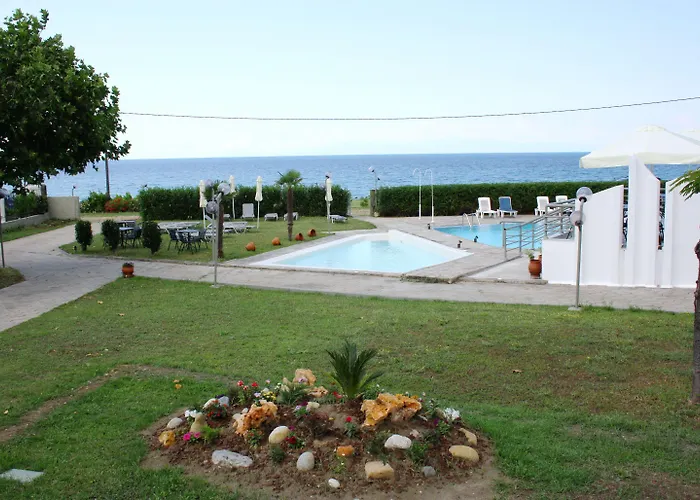 Skion Palace Hotel-bungalows & Boutique 4*