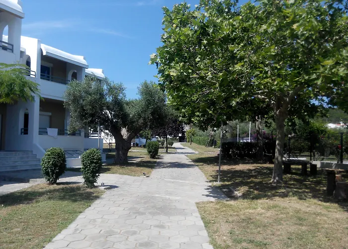 Skion Palace Hotel-bungalows & Boutique