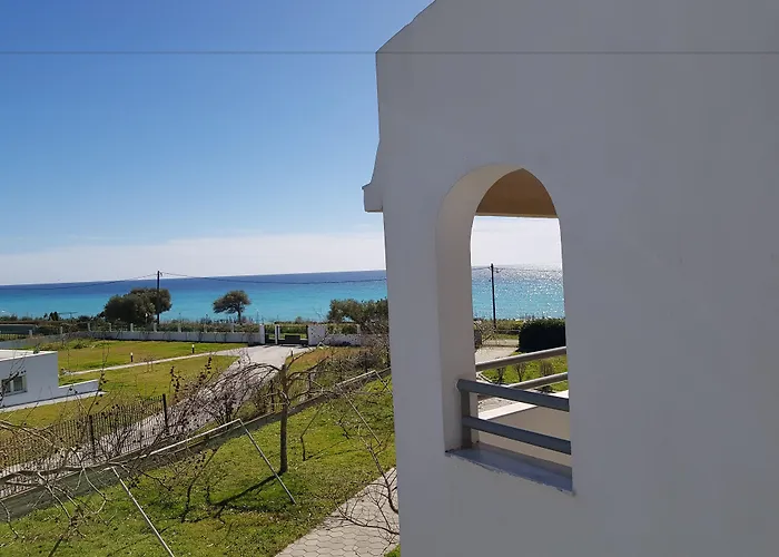 Skion Palace Hotel-bungalows & Boutique