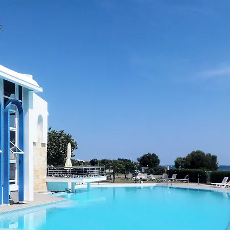 Skion Palace Hotel-bungalows & Boutique 4*