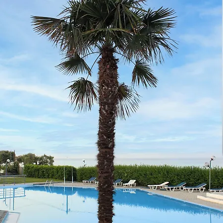 Skion Palace Hotel-bungalows & Boutique Хотел 4*