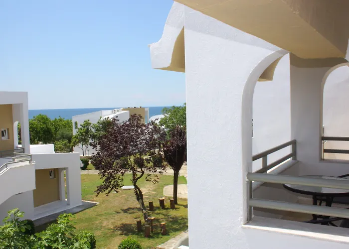 Skion Palace Hotel-bungalows & Boutique
