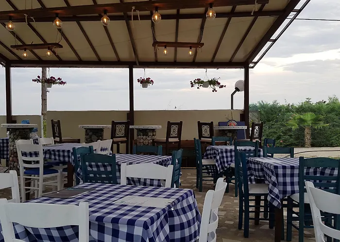 Skion Palace Hotel-bungalows & Boutique