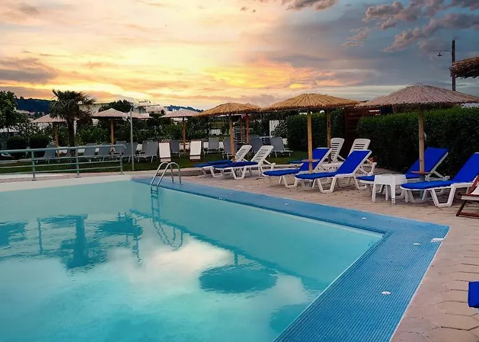 Skion Palace Hotel-bungalows & Boutique ניאה סקיוני